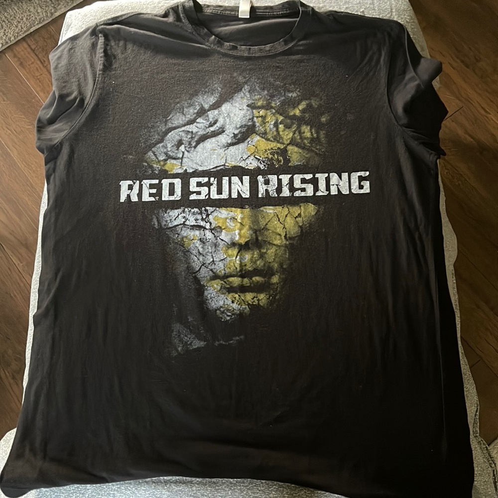 Red Sun Rising 2015 Tour T-Shirt Size XXL